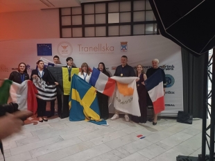 576848440 1296216508974760 8660940142140518863 N